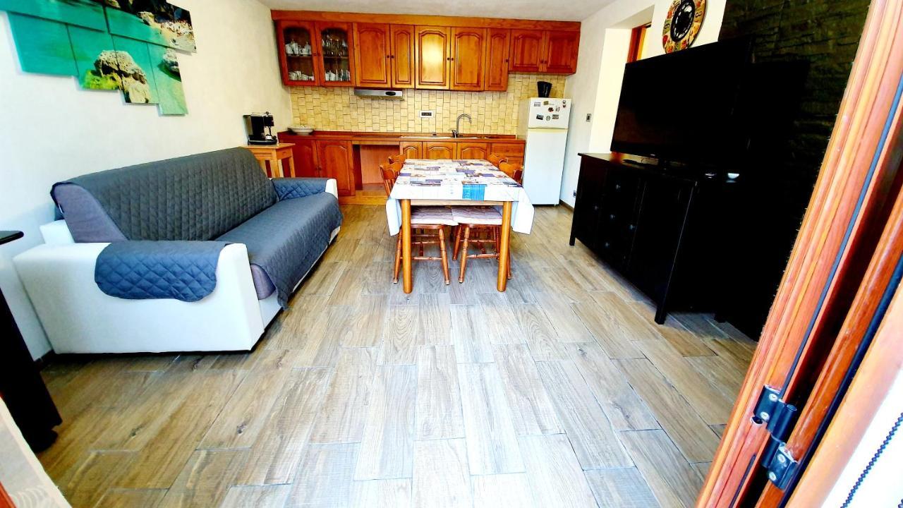 Appartamento Porto Frailis 托尔托利 外观 照片